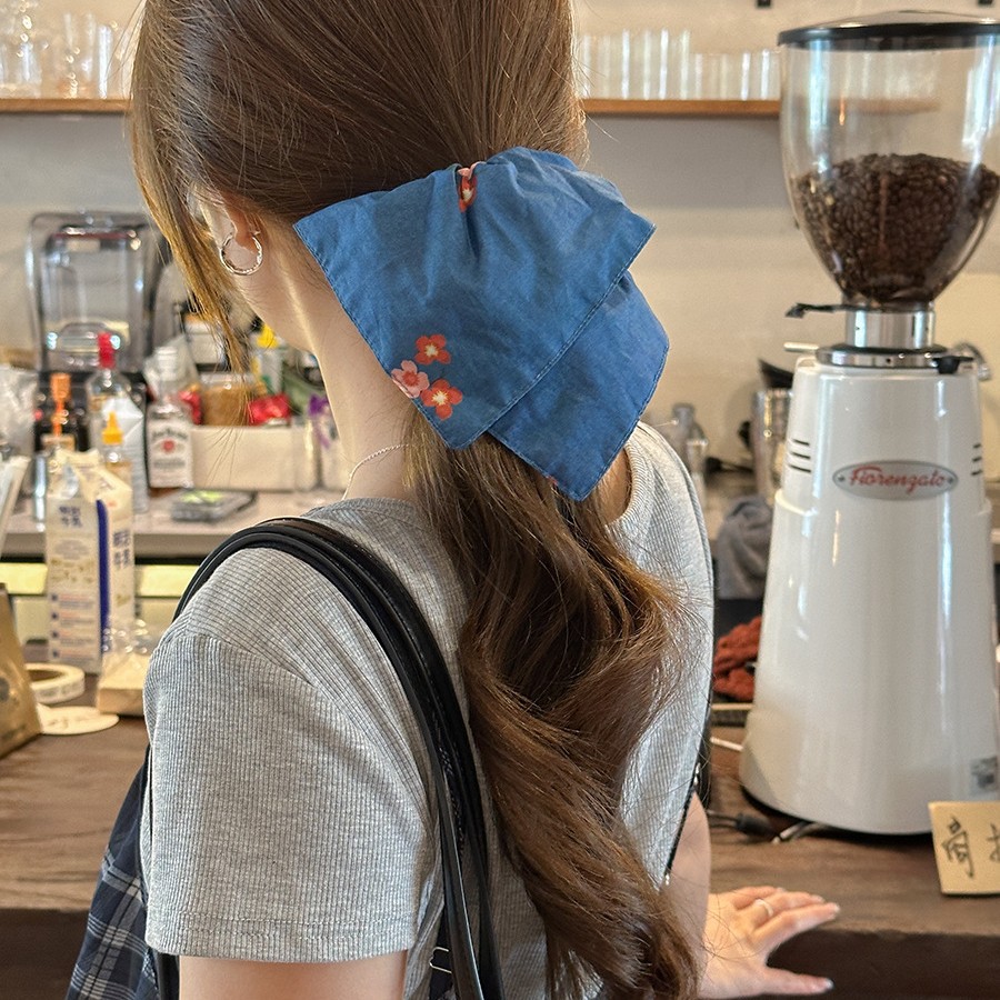 Korean-Style Deep Blue Floral Double-Layer Scrunchie for Women, High-End Versatile Large Retro Low Ponytail Square Scarf Hair Accessory