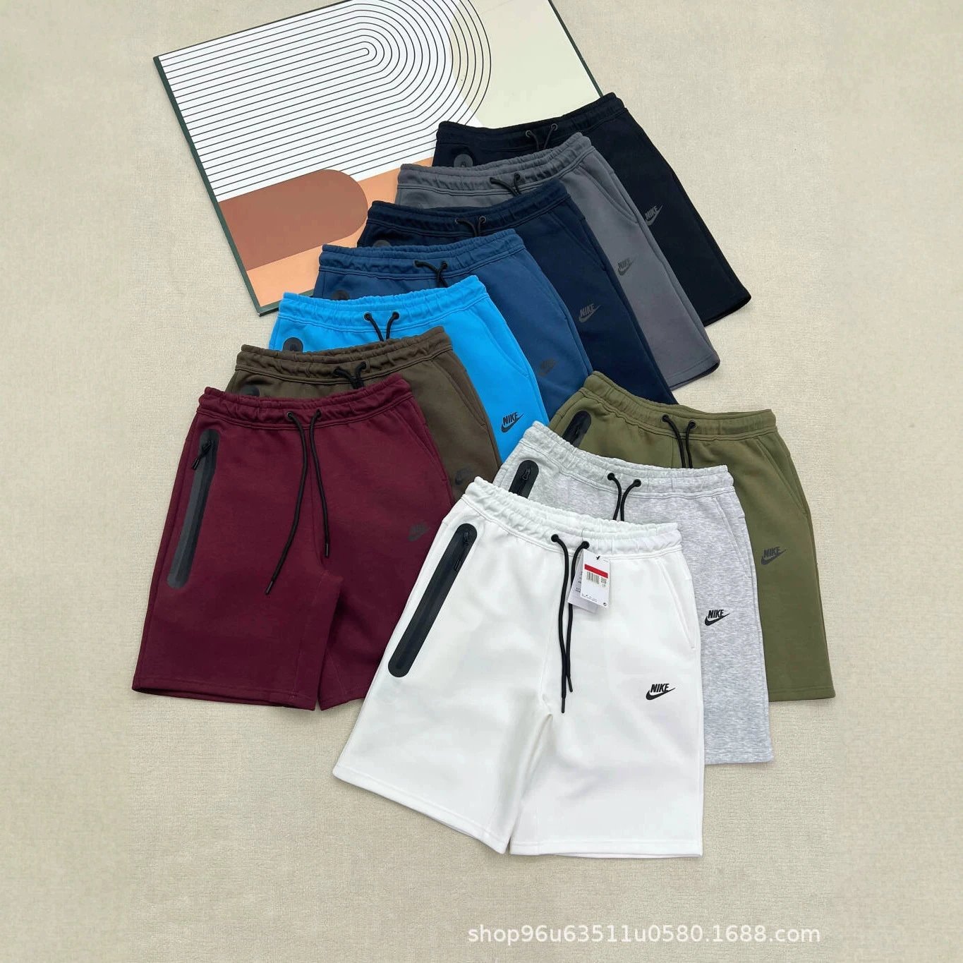 NIKE Shorts