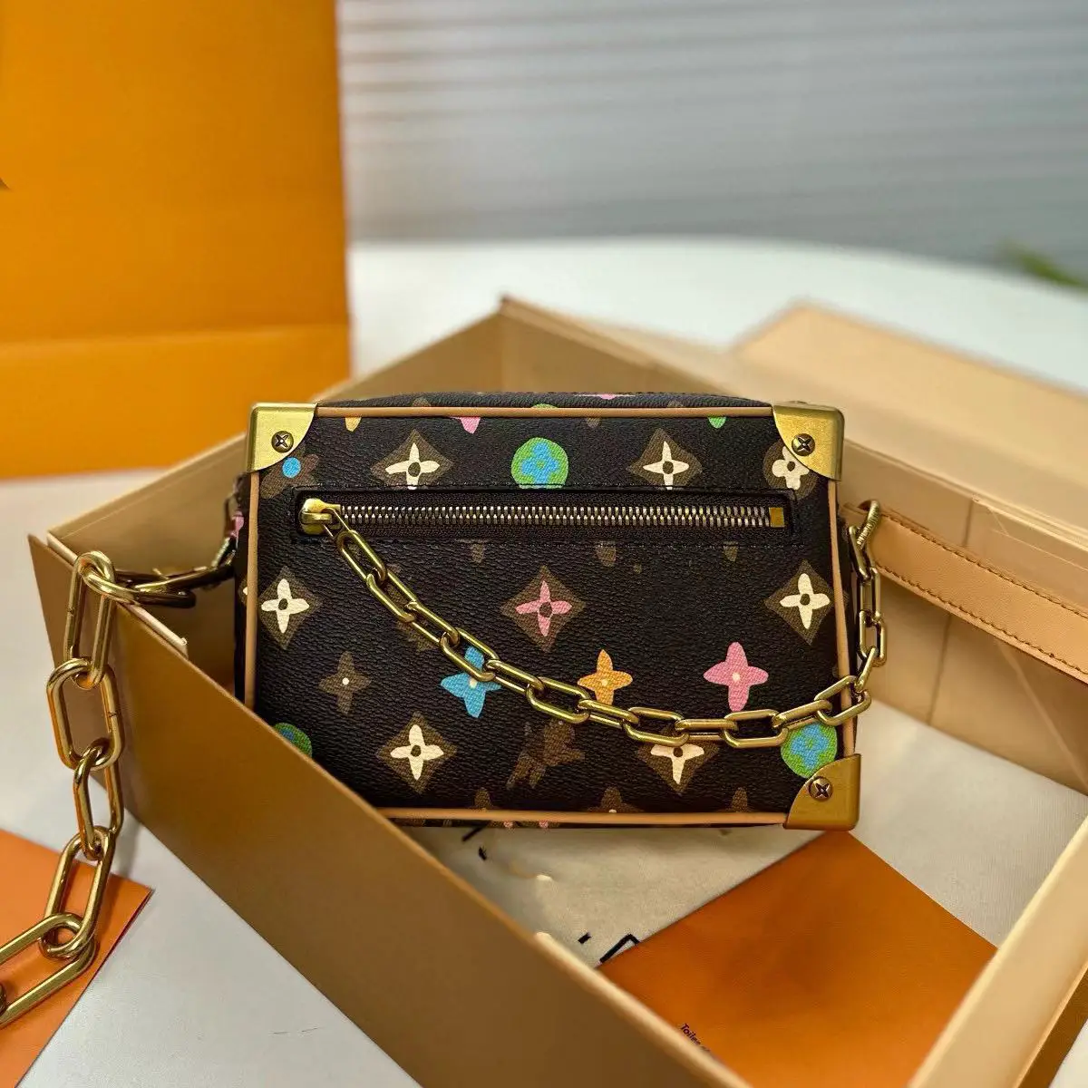 New Men's Bag Men's Chain All-match Small Square Bag Fashion Box Bag Shoulder Crossbody Bag Iron Angle Bag Classic