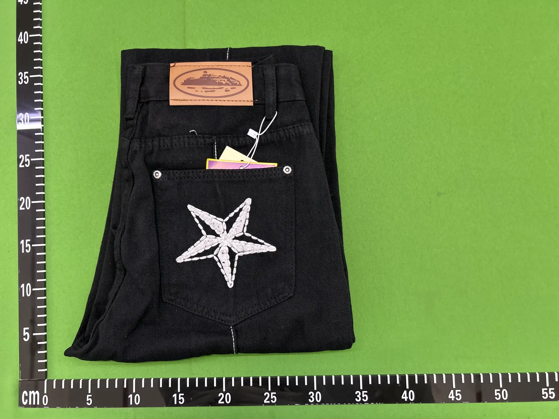 Ciz Black Star Embroidered Shorts
