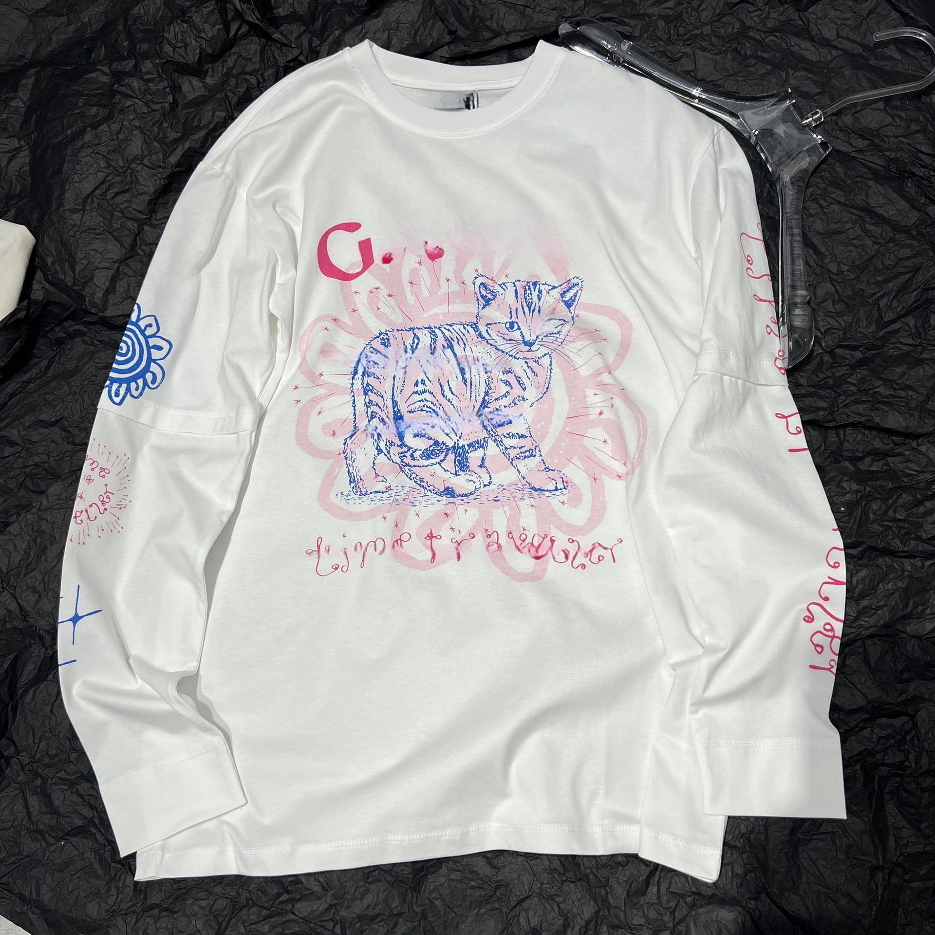 In Stock! 24 Early Autumn New Letter Cat Print Round Neck Loose Long-Sleeved T-Shirt Design Top