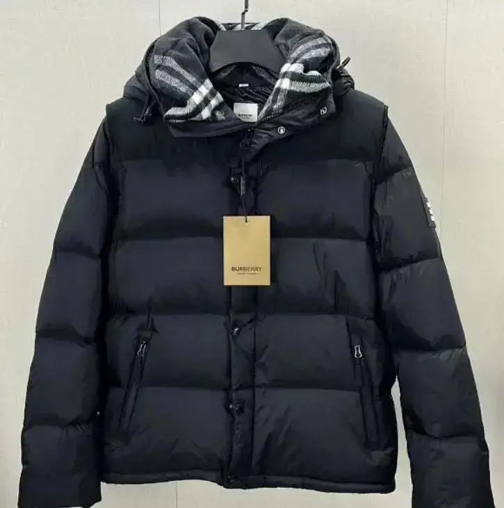 Bur可拆式衣袖连帽羽绒服