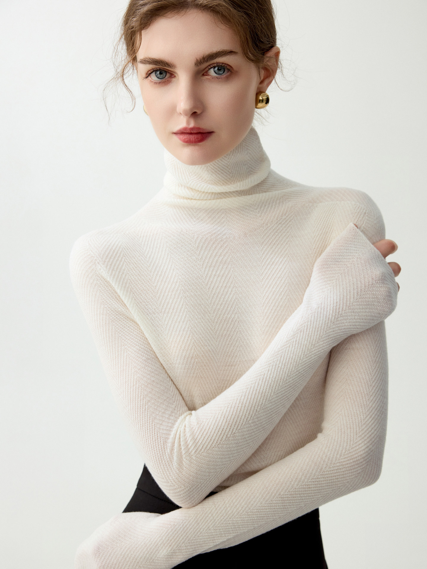 2025 Autumn/Winter New Yangzi Fine Wool Herringbone Pattern Turtleneck Pullover Knit Sweater for Women 100% Wool Solid Color Base Layer