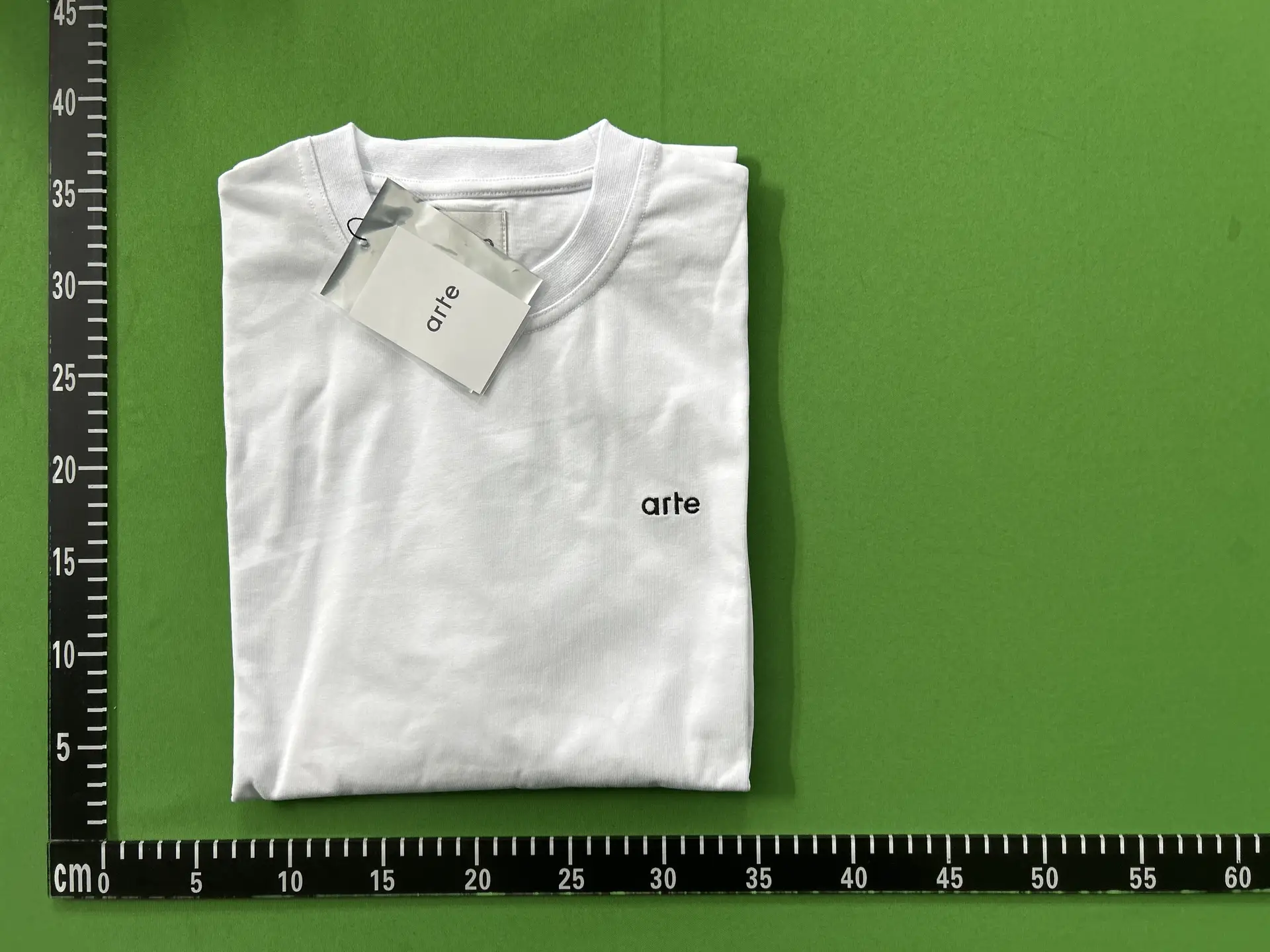 Arte White T-Shirt