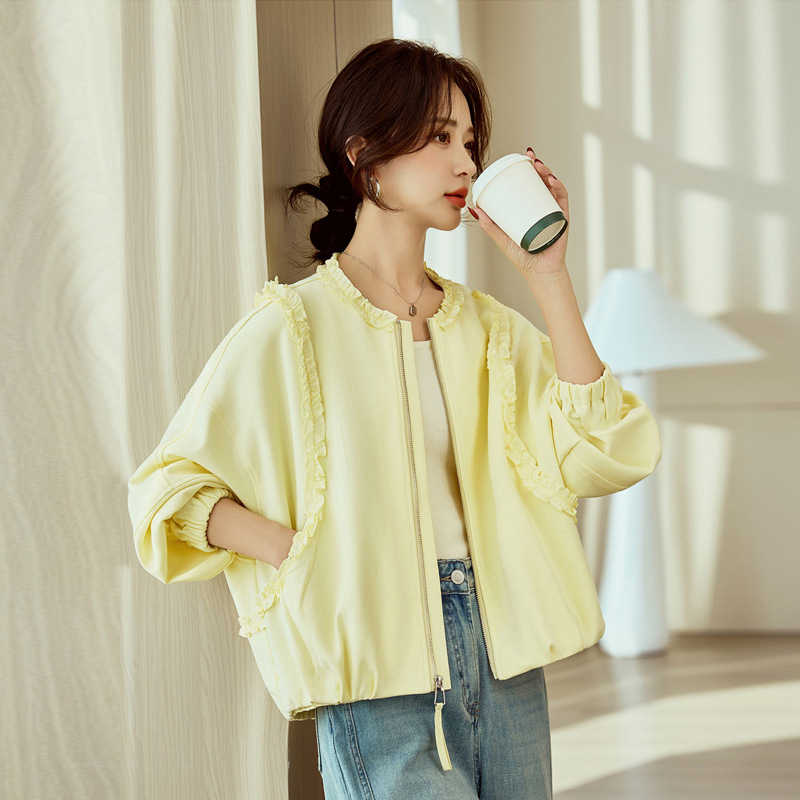 2026 Early Spring Goose Yellow Short Jacket for Petite Women, Super Stylish Korean Style College Wind Baseball Jacket with Ruffled Edges