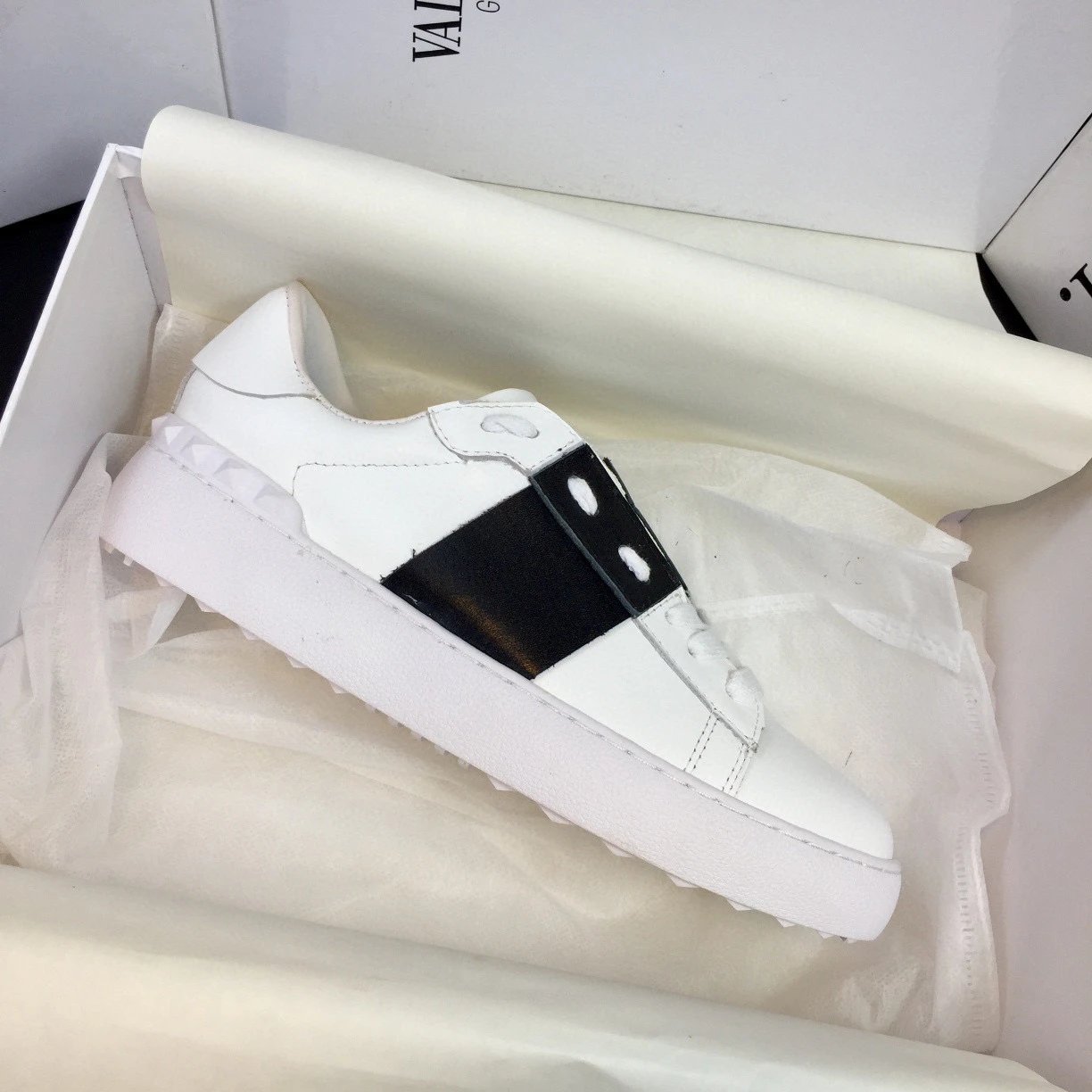 VL Shoes