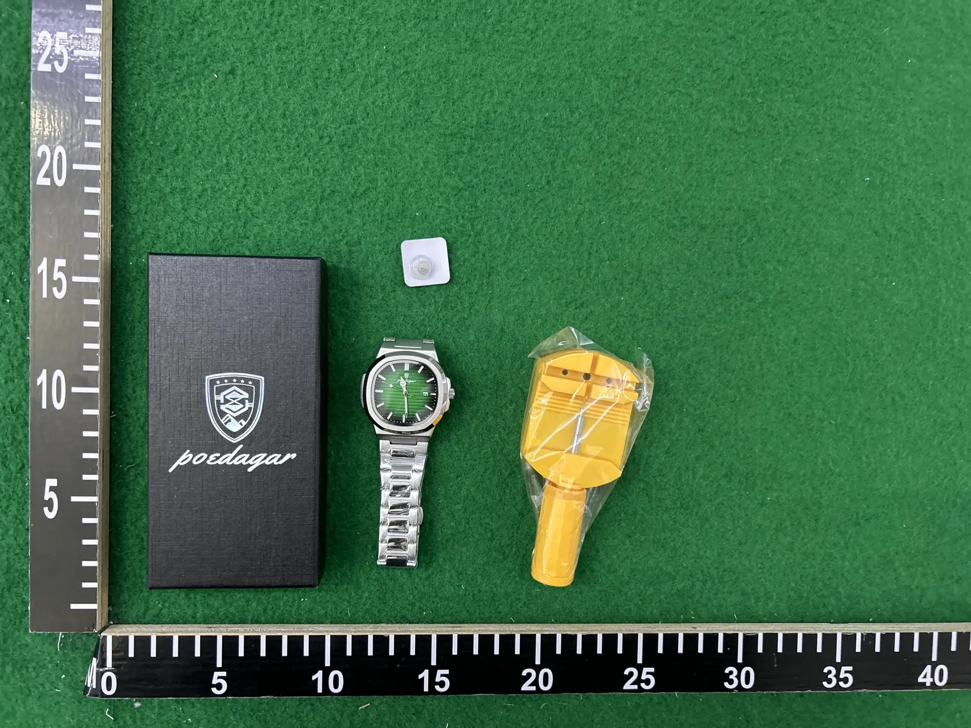 New Retro Square Watch for Men, Forest Style Steel Band, Business Versatile, Casual, Luminous, Waterproof, Non-Mechanical Quartz Watch