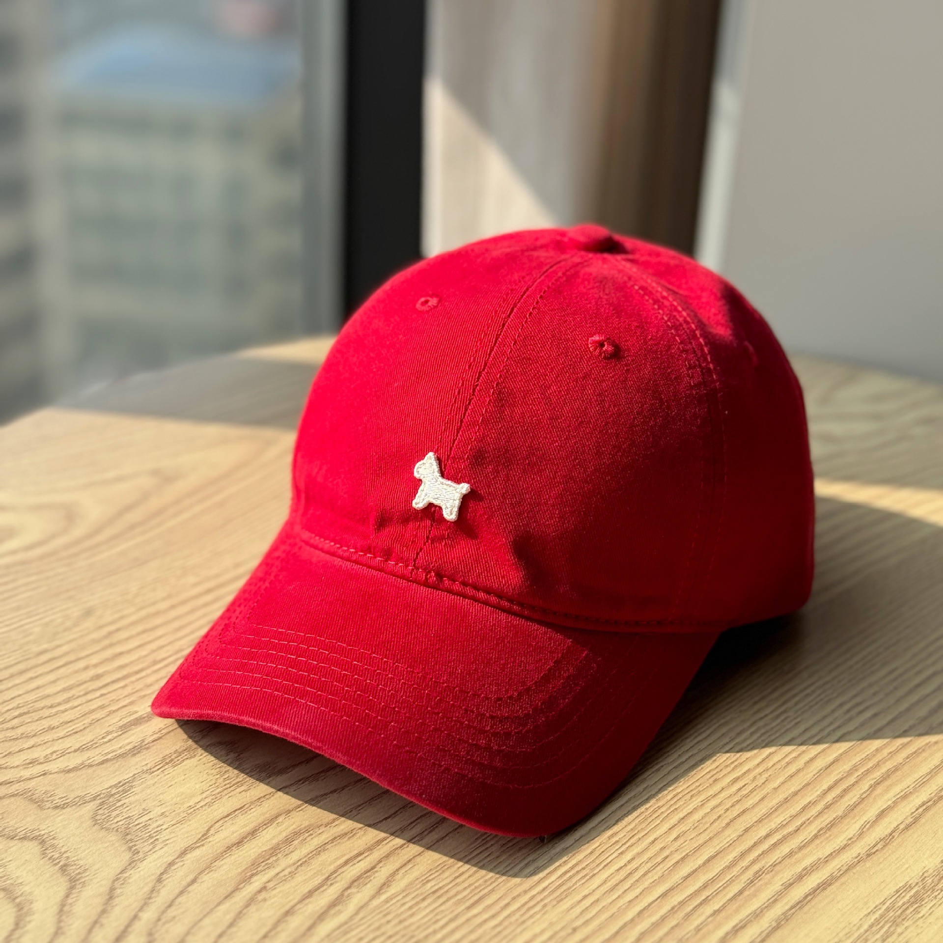 Korean-Style High-Quality Baseball Cap for Summer, Unisex Soft-Top 2026 Sunshade Cap, Face-Slimming Cartoon Cute Little Horse Design