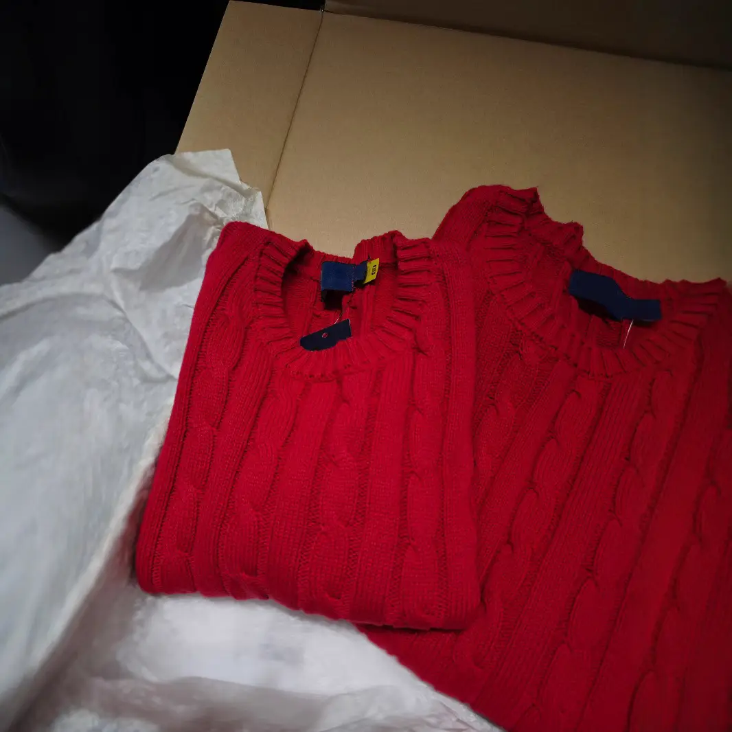 New Year's Round Neck Cable Knitted Red Sweater Kidsren's Family Family Clothing Natal Pony Embroidered Bottoming Shirt Trbottomy