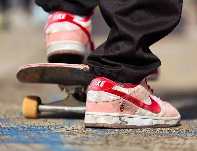Nike Dunk Low Pro QS Bright Melon Gym Red