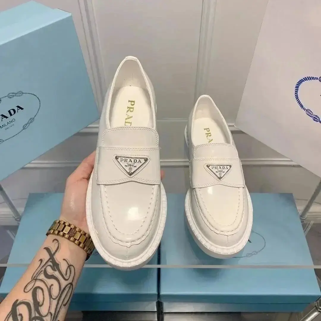 p 家 乐福鞋增高一脚蹬