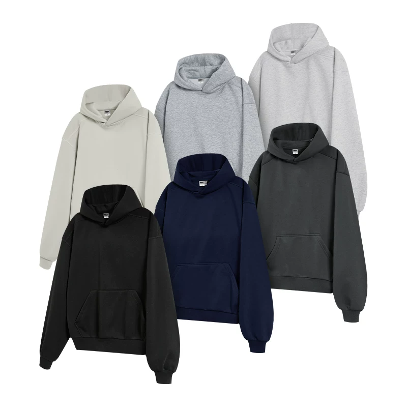 Nely loose, short, wide, heavy weight, thick hooded sweatshirt with a warm silhouette and fleece lining, boxy silhouette