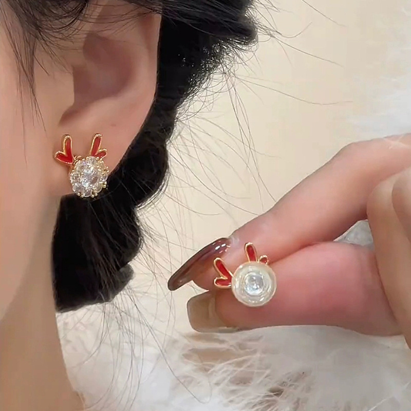 Rotatable Zircon Red Zodiac Year Small Dragon Earrings for Women Niche Design High-End Zodiac Dragon Earrings