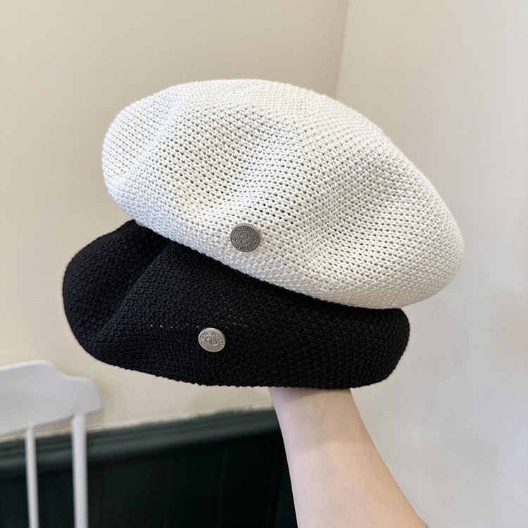 Small Round Beret for Women, Simple and Casual, Summer Thin Style, Breathable Artist Hat, Trendy, Makes Round Faces Look Smaller, Street Style Beret
