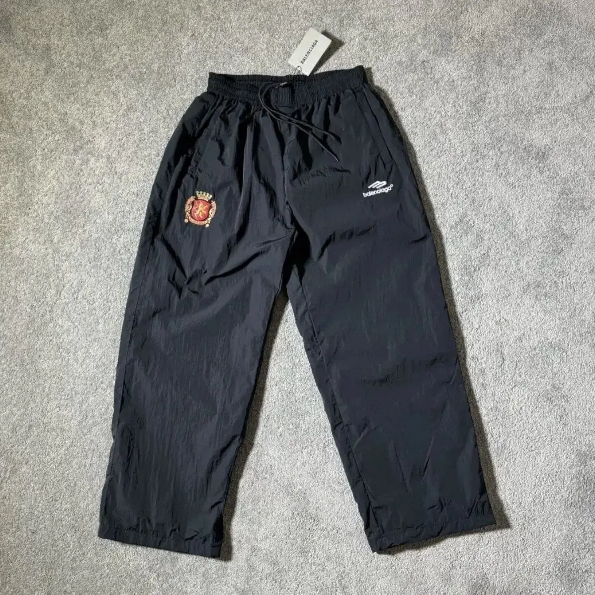 B***d*** Man ** couplet * trousers