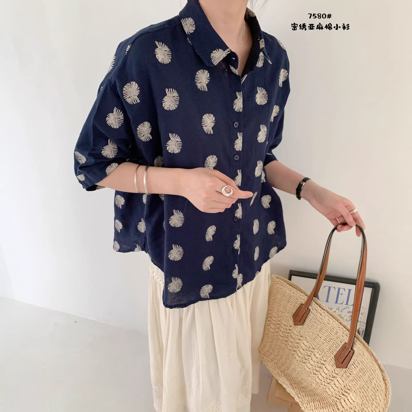 2026 Summer New Korean Style Loose Slimming Versatile Turn-Down Collar Short-Sleeve Shirt for Women with a Stylish Design for Petite Figures