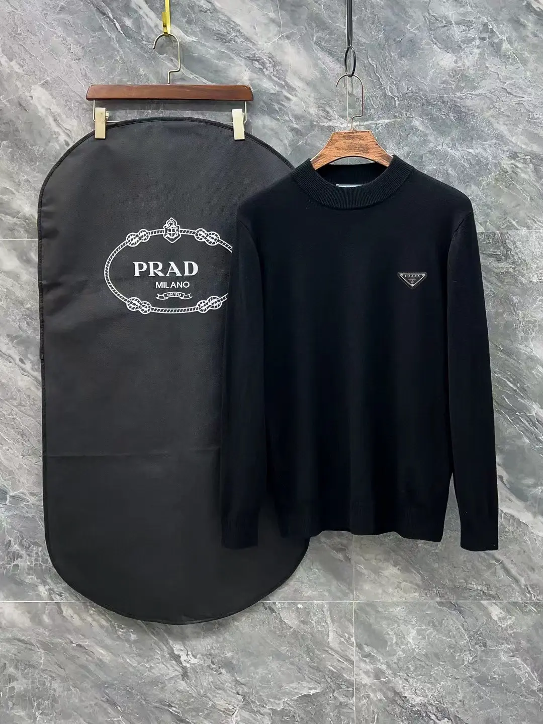 1.1 Correct Version Miu2024 Autumn and Winter New Blcg Pujia Pra Half Turtleneck Cashmere Blended Sweater for Men and Women
