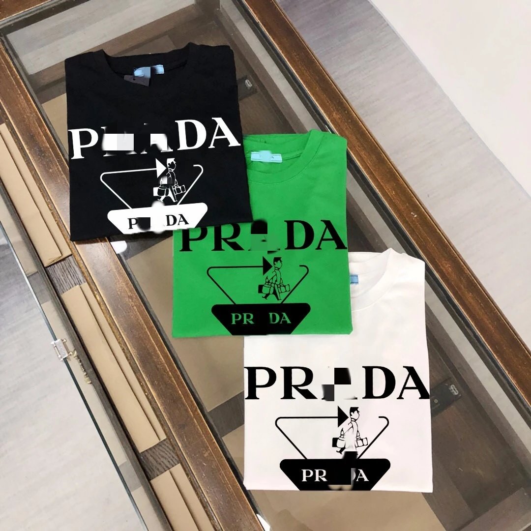 PRADA T-shirt