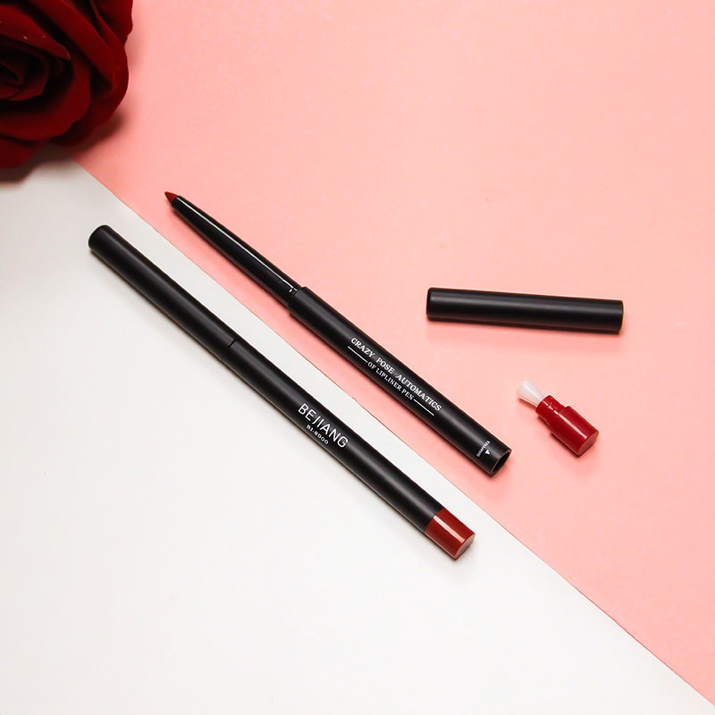 Pen Artist's Intense Shaping Lip Liner Pen Outlines the Lip Shape, Provides Natural and Long-Lasting Color, and Is Not Easy to Smudge. Lip Liner Makeup