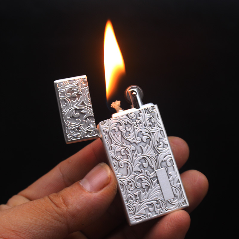 Tang grass brave relief kerosene lighter thin metal carved grinding wheel open flame cross-border foreign trade wholesale