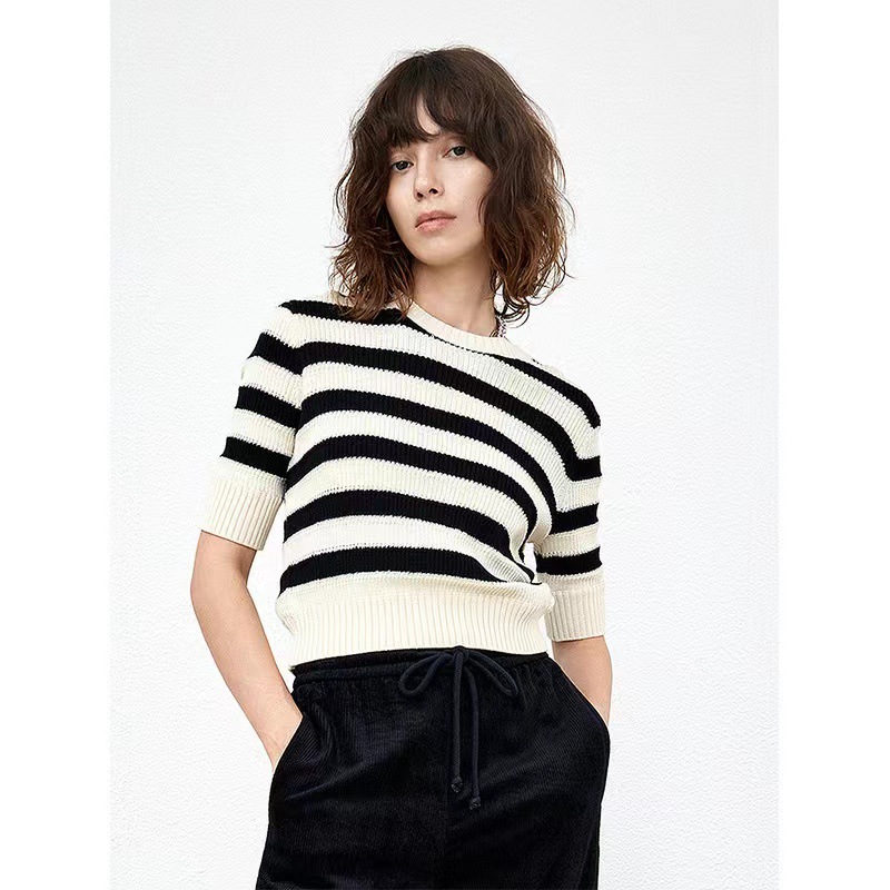 Mo*Co2025 Spring and Summer Round Neck Pullover Five-Quarter Sleeve Top Black and White Striped Straight-Leg Commuter Knitwear