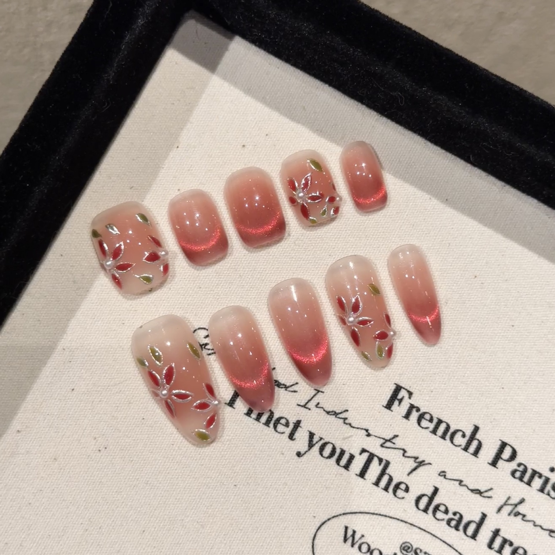 [Pear Flower Fall] Pure Hand-worn Armor High-end Phototherapy Nail Art Removable Fake Nail Paste Temperament White Nail Art