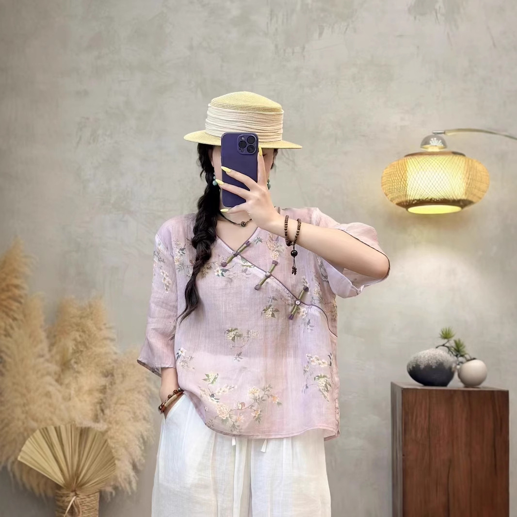 2025 New Summer Style Ramie Digital Printing Contrasting Color Plate Button V-Neck Three-Quarter Sleeve Retro Literary Style T-Shirt