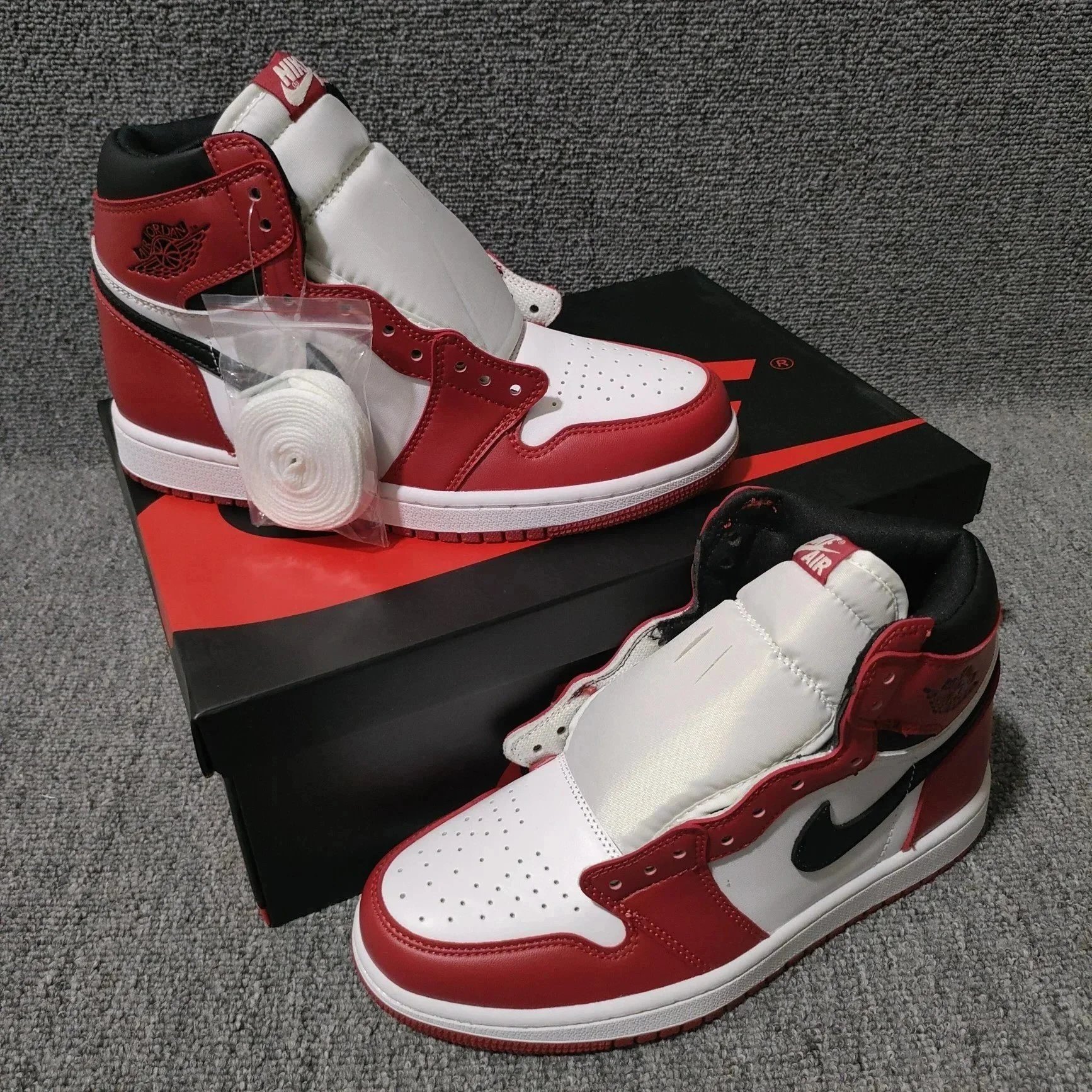 AJ1高帮白红芝加哥 OG版頂级全头层纯原 Jordan Air Jordan 1 Retro Chicago high 乔丹 AJ NK nike 乔1 篮球鞋 男鞋女鞋情侣鞋旅游鞋运动鞋