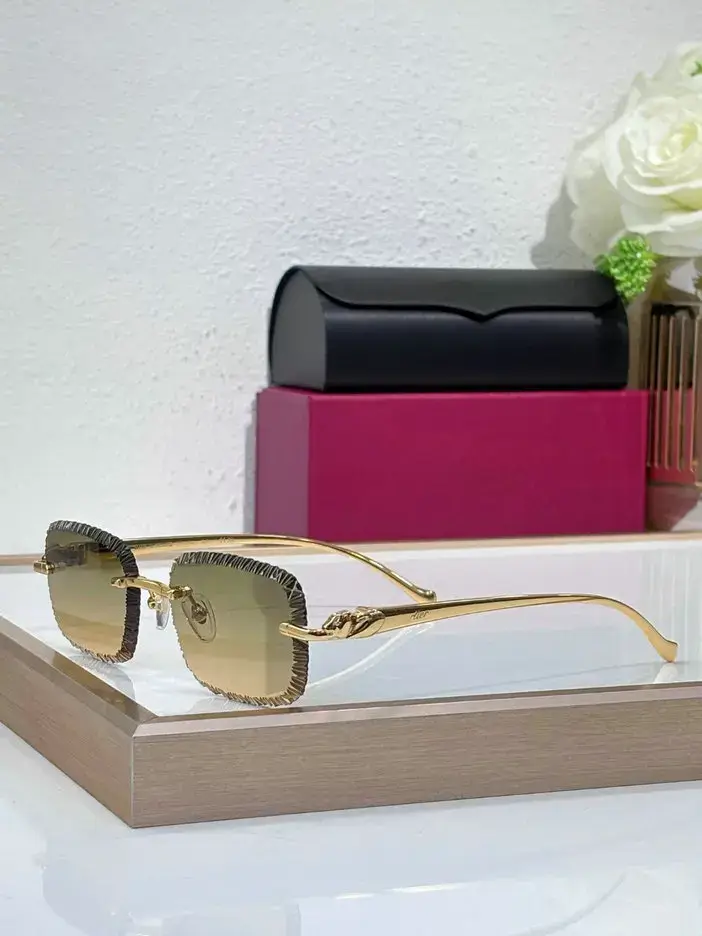 Sunglasses for Women New European and American Popular Avant-Garde Flat Mirrors Men's Driving Sunglasses Windproof and Anti-Uv Fashion Glasses