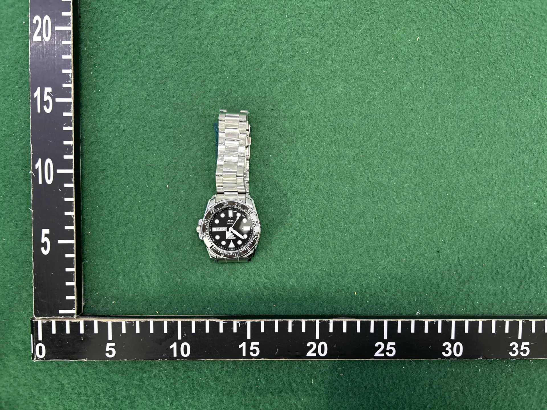 Cross-border platform Amazon shrimp skin-quartz three-needle series exquisite craft three-needle alloy steel belt, tape