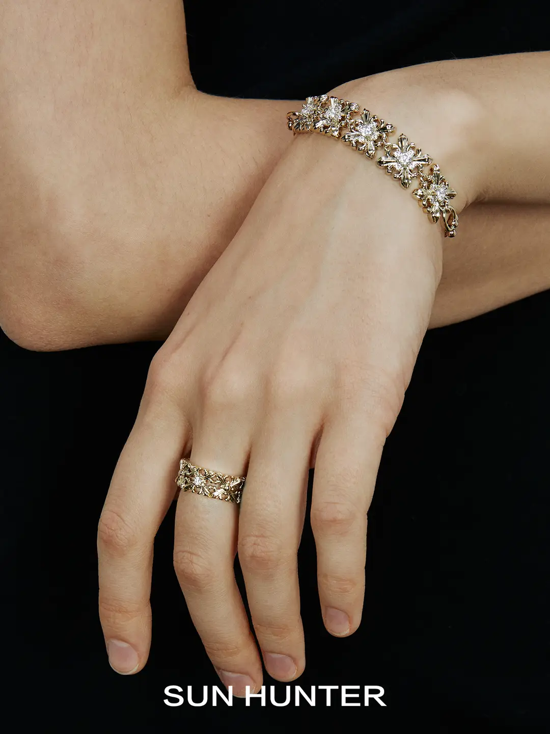 Sanheng Sun Hunter Original Iris Full Circle Ring Opening Retro Accessible Luxury Maillard Jewelry Niche style Women