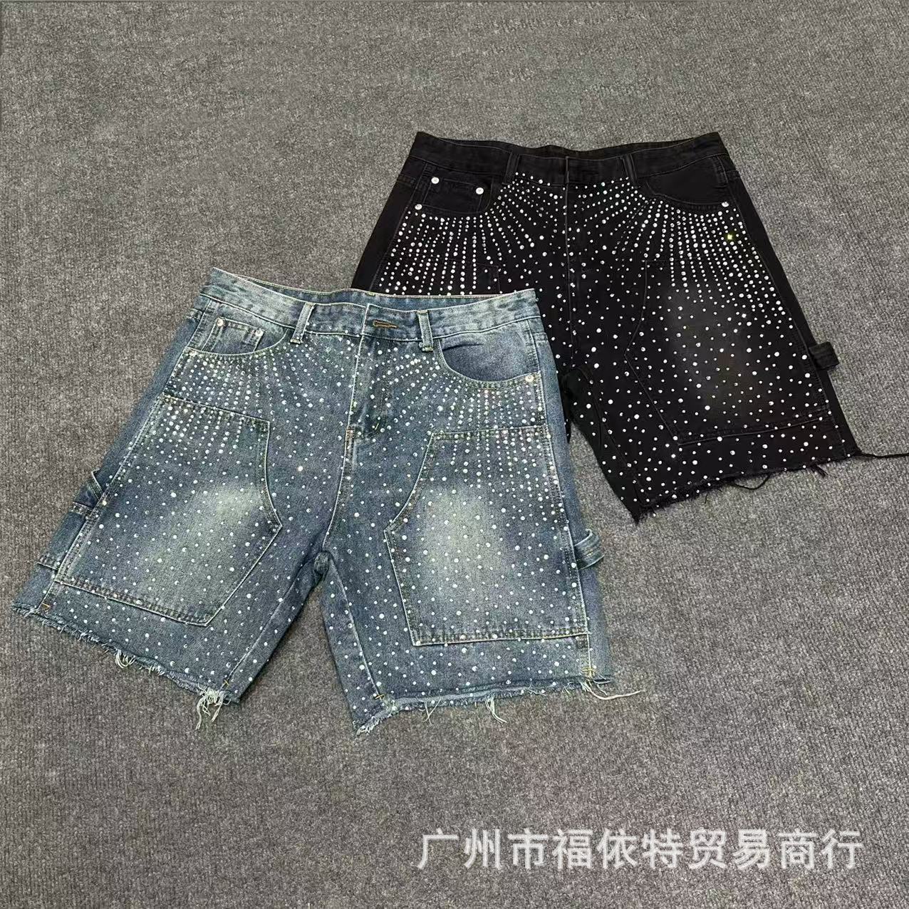 High-End Stylish Full Diamond Denim Shorts for Men, Loose Straight Five-Point Pants with Patchwork Pocket Design and Rhinestone Accents