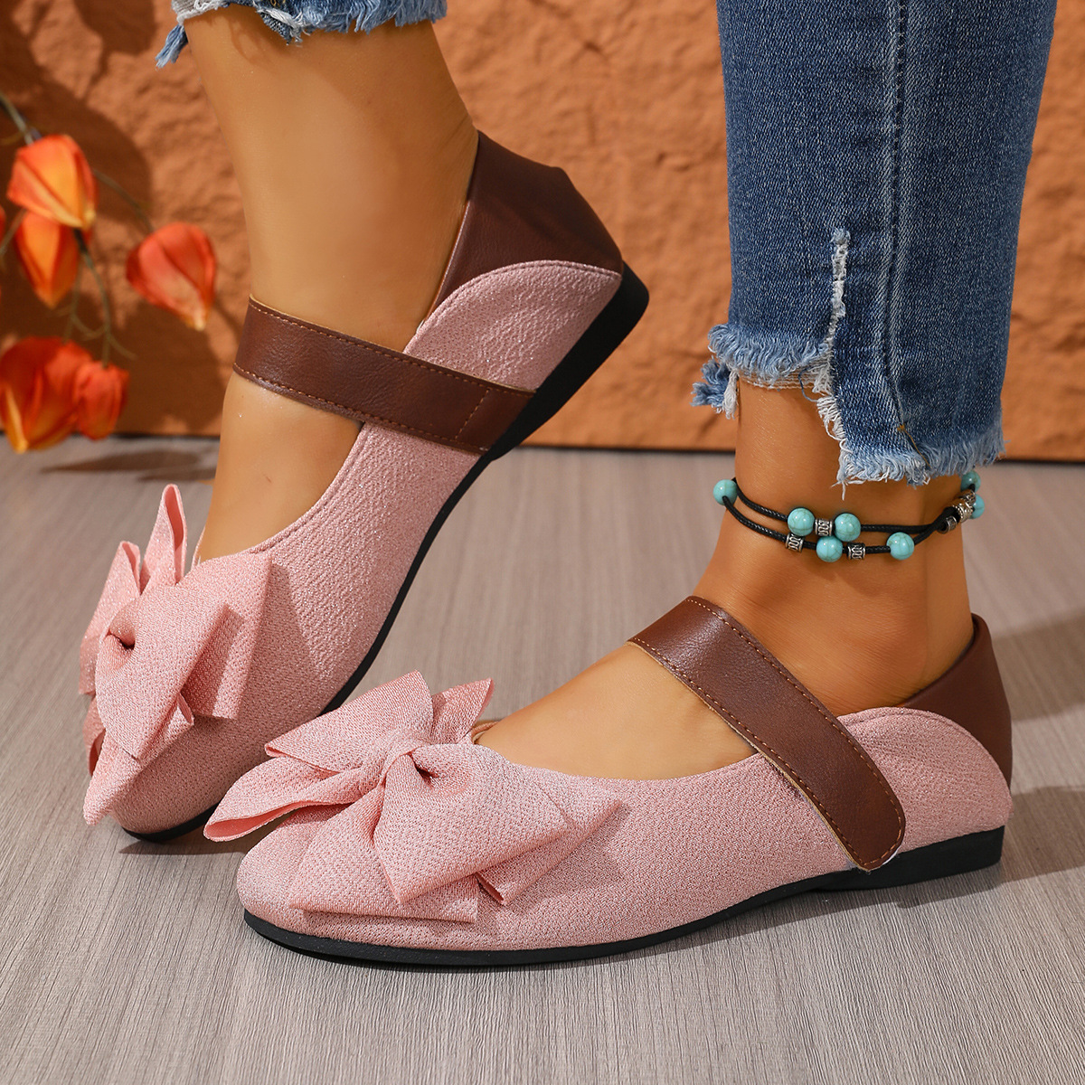 Large Size Retro Fashion Color-Blocking Casual Slip-On Shoes for Women with Soft Soles and Velcro, Comfortable Mary Jane Shoes
