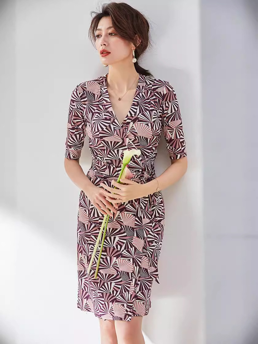 Clearance Summer New Style D*F European and American Fashion Stretch Acetate Knit Petite Printed Wrap Dress 11112