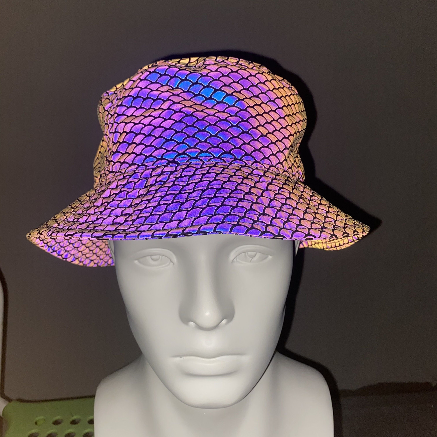 Autumn and Winter Rainbow Color Reflective Fisherman Hat Amazon Cross-Border European and American Luminous Visor Hat Hip-Hop Night Fishing Hat Wholesale
