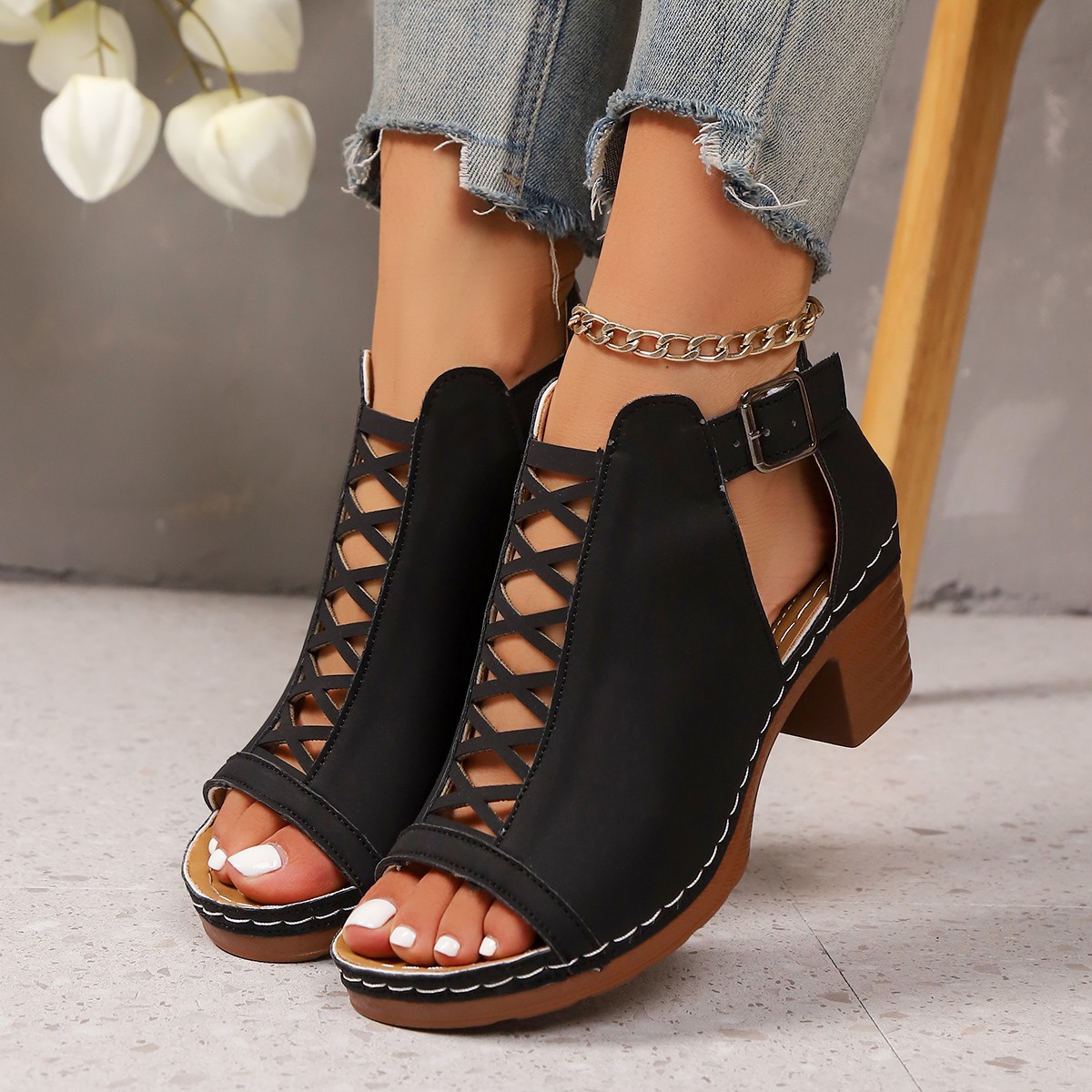 Wish2025 Summer New Thick Heel High Heel Roman Fish Mouth Cut Out Large Size 43 Buckle Sandals Independent Station Wholesale