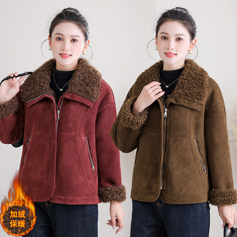 Fleece-Lined and Thickened Leather and Fur Integrated Coat for Women, 2025 Winter New Style, Fashionable and Stylish Lamb Wool Top for Middle-Aged Moms