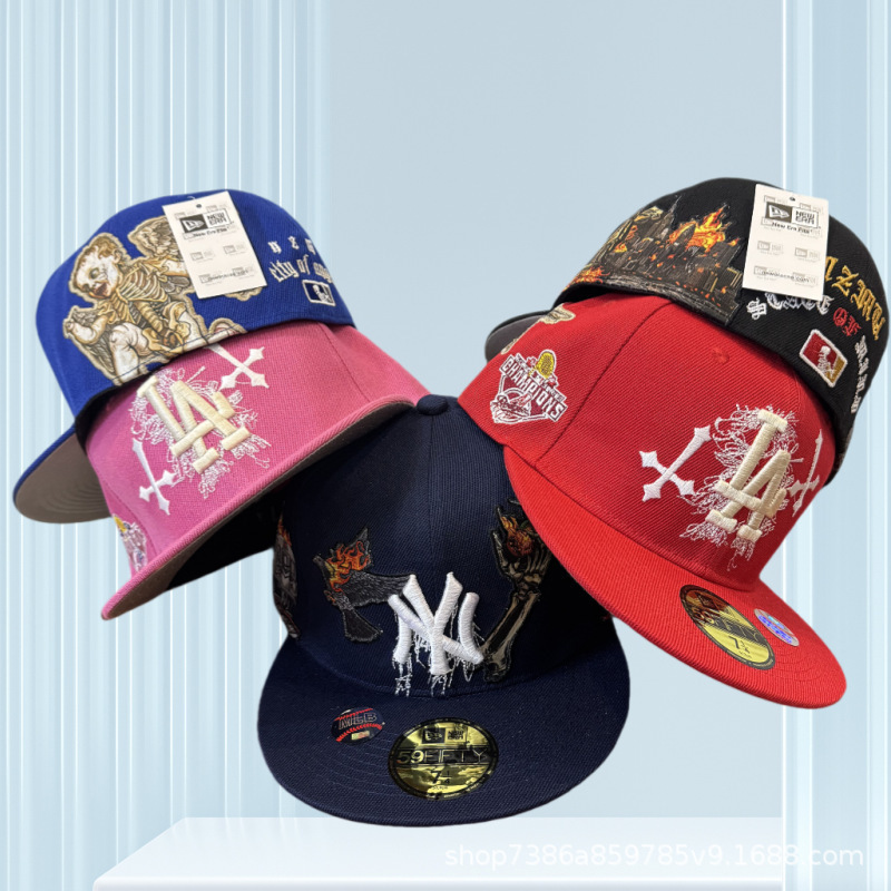 New Trendy Street-Style Baseball Cap for Foreign Trade, Featuring a Doll Skull Design, Suitable for Large Head Sizes, Reversible Wear, Flat-Brimmed Hat Zdjęcie QC z 1688 na Qualit.ly