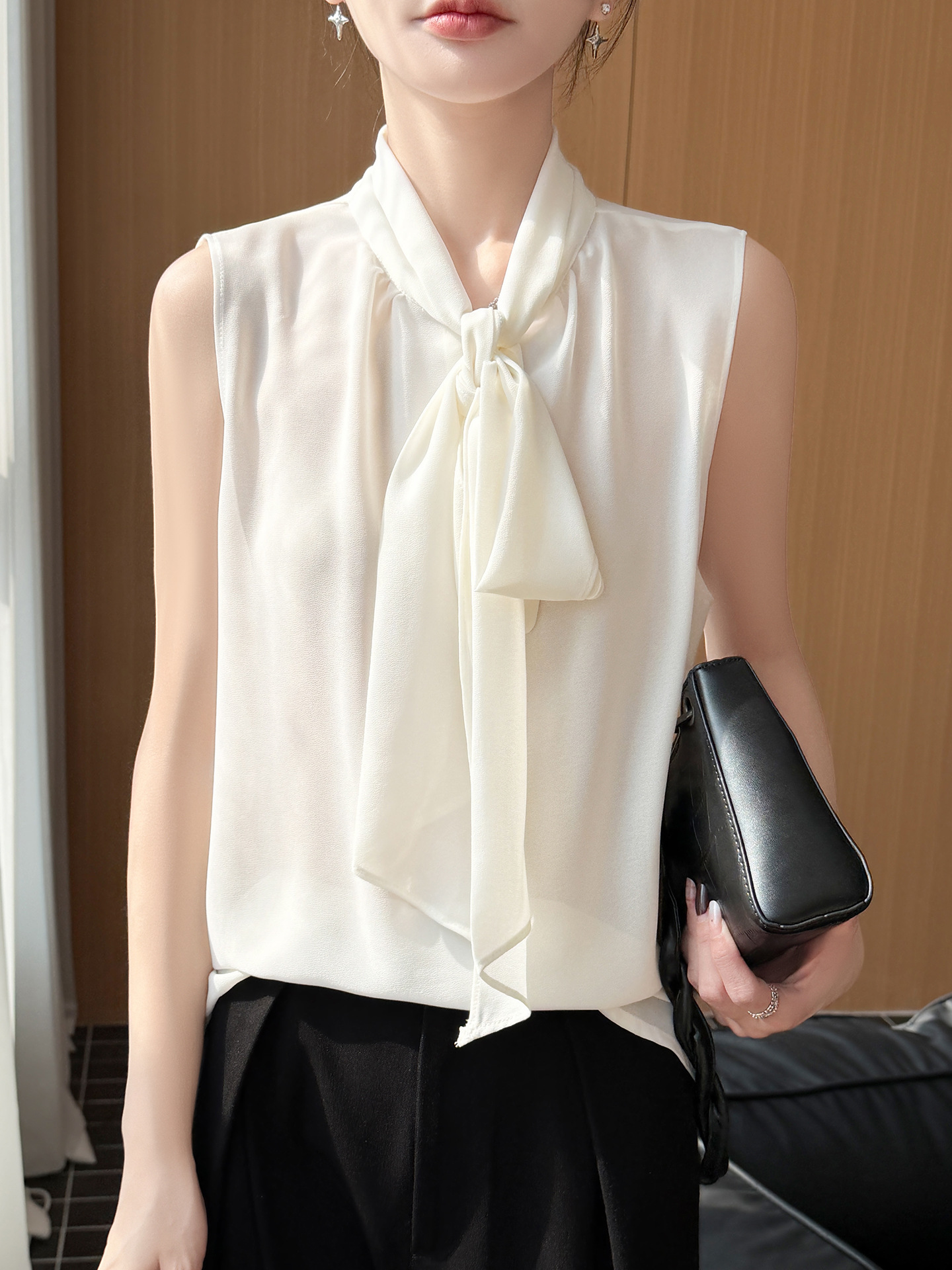 Sleeveless Shirt for Women, Layered with Ribbon Bow, Elegant Chiffon Top with a French Design for Summer Commuting