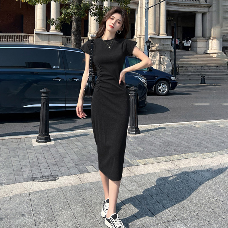 Black Dress for Women, Summer 2026 New Style, Slim Fit, Elegant and High-End, Slimming Over-The-Knee Long Skirt, Hip-Hugging Dress