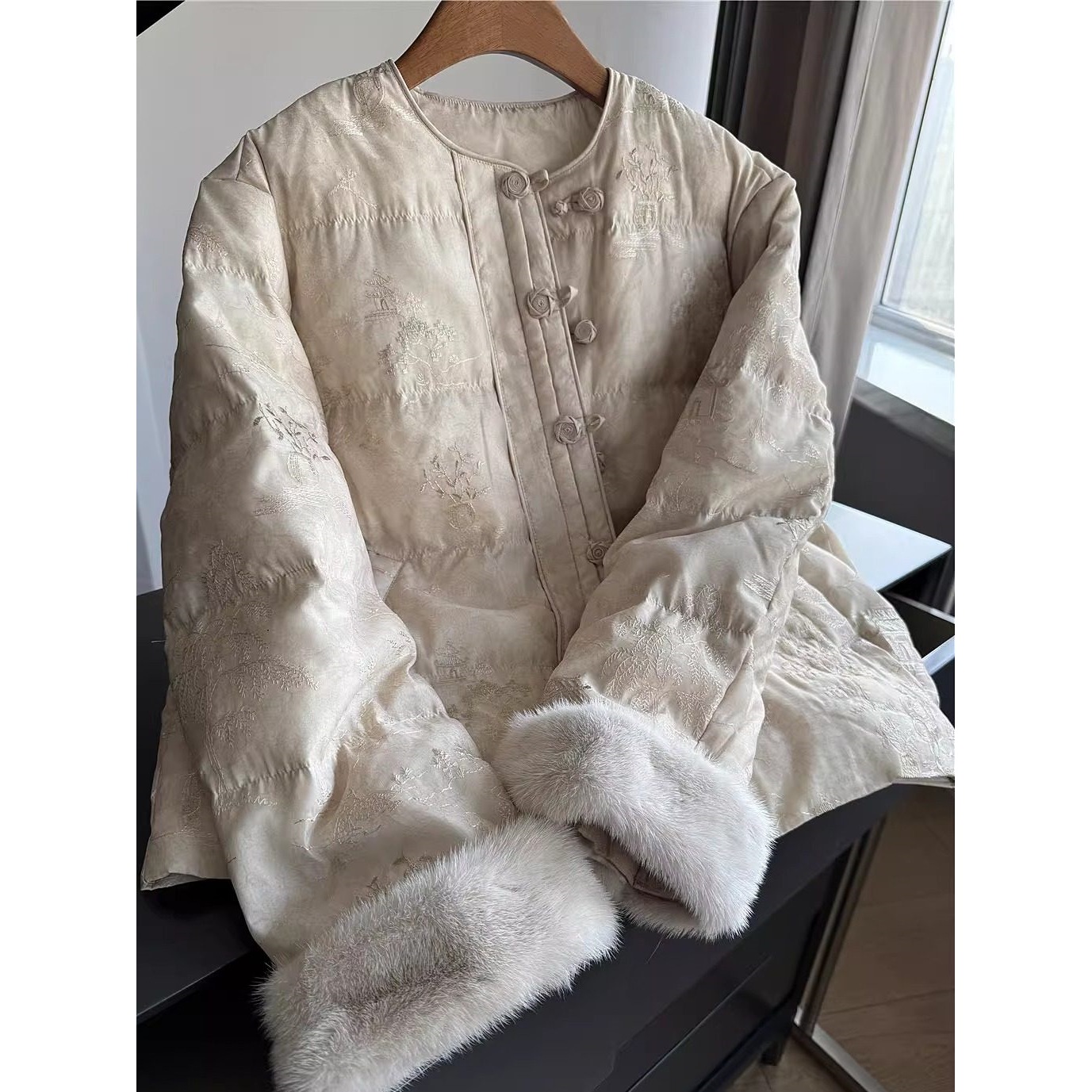 2025 Winter New Chinese Style Mink Fur Cuffs Embroidered down Jacket Wholesale H18Ay256213