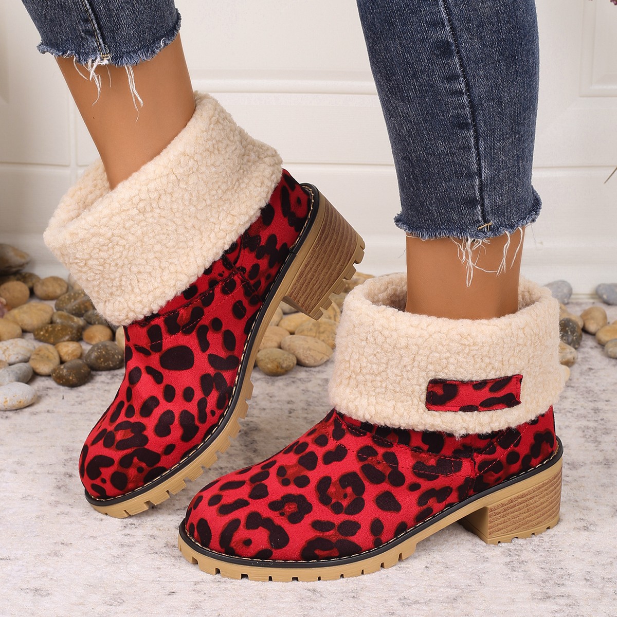 New Autumn and Winter European and American plus size Mao Mao Women's Boots Thick Heel High Heel Two Wear Warm Women's Boots Medium Boots Cotton Shoes Snow Boots