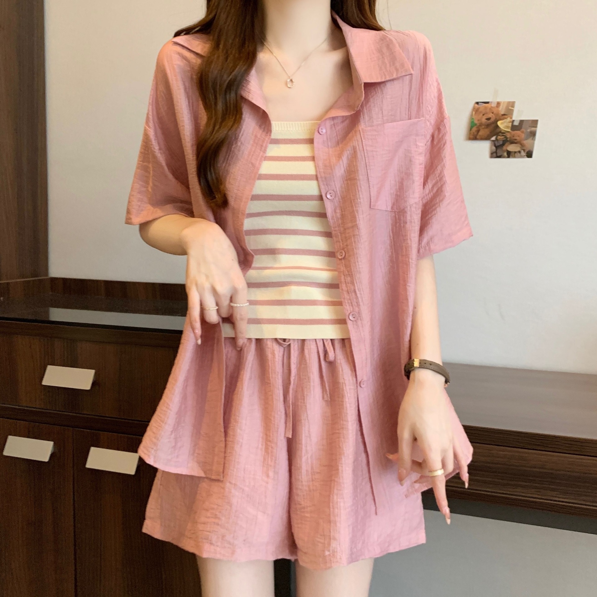 Plus-Size Women's Summer Polo Collar Short-Sleeve Shirt and Shorts Two-Piece Set 2026 New Versatile Sun-Protection Outfit Trendy