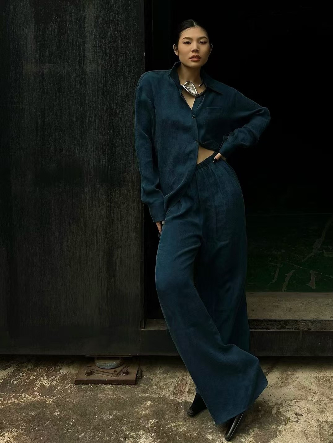 French-Style High-End Sophisticated Copper Ammonia Silk Shirt and Skirt Set for Women with Cross-Tie Fashion Wide-Leg Pants Two-Piece Set