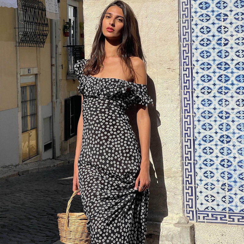 French ruffled black and white Daisy small flying sleeve floral U-neck waist dress off-shoulder A- line lace-up dress