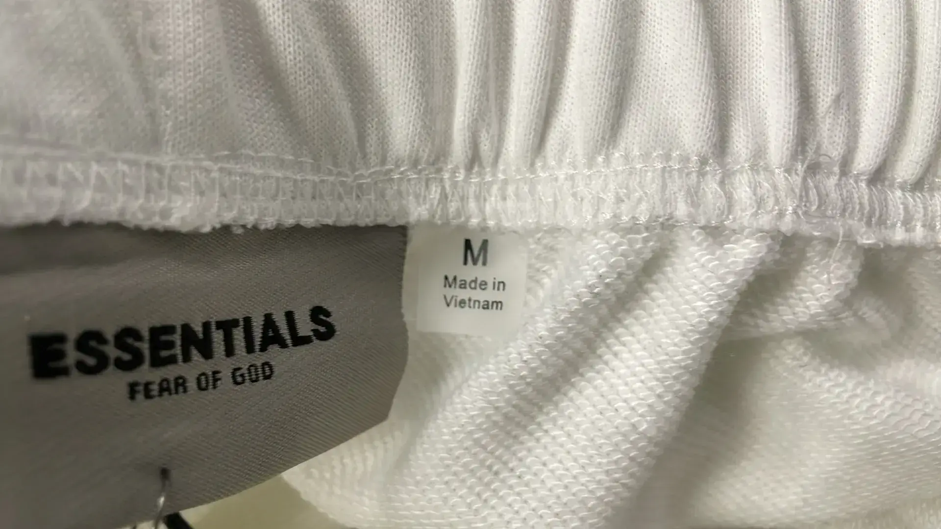 Essentials Fear of God Sweatshorts White