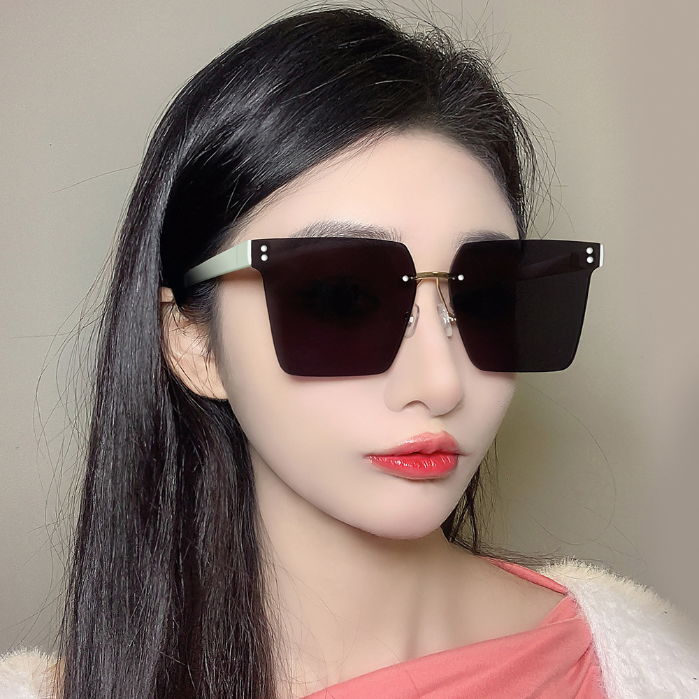 2024 New Arrival Frameless Sunglasses Female Korean Style Trendy High-end Sense Internet Celebrant Retro UV-proof Sunglasses Manufacturers