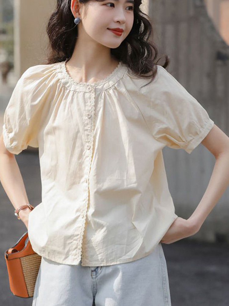 French-Style Vintage Short-Sleeve Shirt for Women, 2026 Summer New Model, Fresh Lace Top with Unique Design