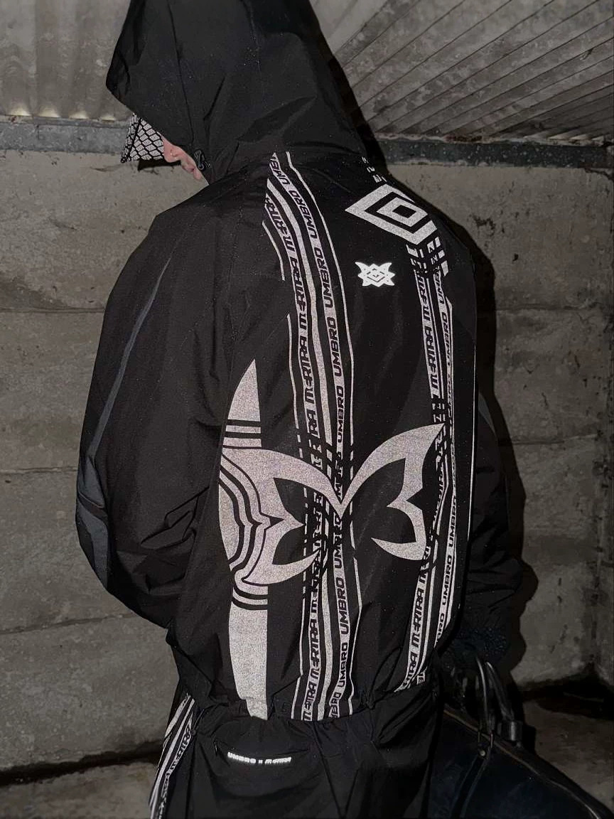 Mertra Collaboration Heavyweight American Street Hip-Hop Zip-Up Patchwork Hooded Windbreaker Casual Sports Suit Windbreaker QC-foto från 1688 på Qualit.ly