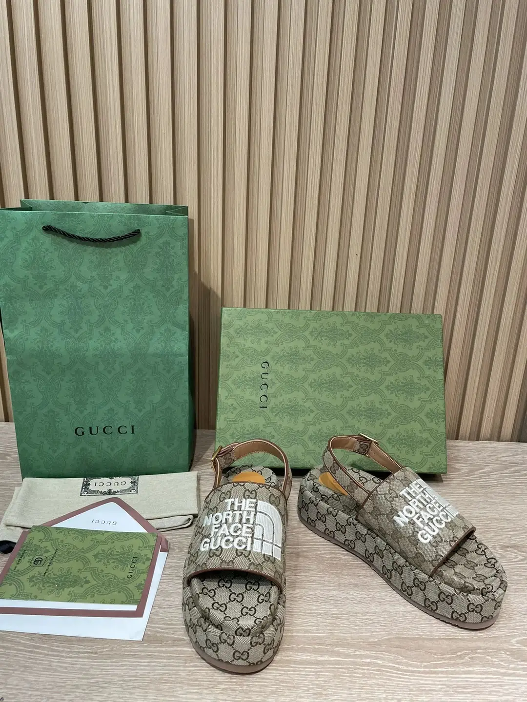 Freps高品质拖鞋002